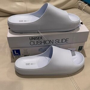32 Degrees Light Blue Slide Sandals